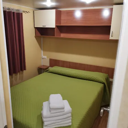 אתר קמפינג Camping Sol Y Mar *