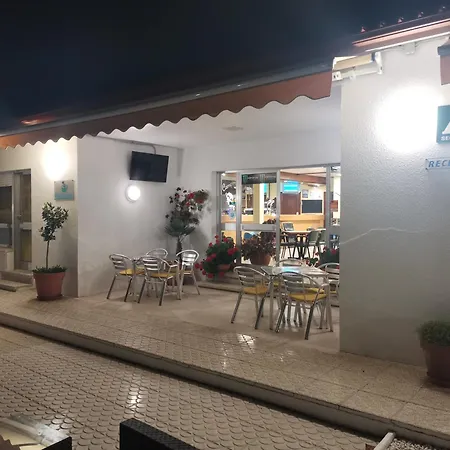 אתר קמפינג Camping Sol Y Mar פונטה-ודרה